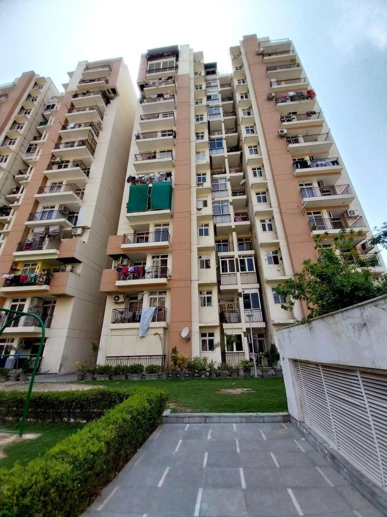 KLJ Platinum Height